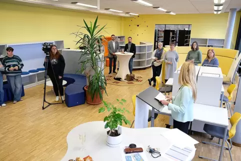Frontalunterricht war gestern: Mit dem neuen Lernzentrum sollen unter anderem neue Lernformen gefördert werden.