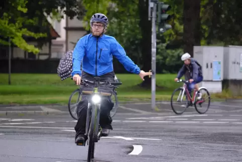 Eine korrekte Scheinwerfereinstellung ist wichtig für sicheres Radfahren.