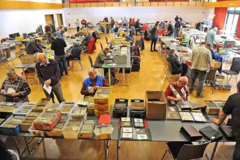 Großtauschtag in der Bienwaldhalle im Jahr 2018.