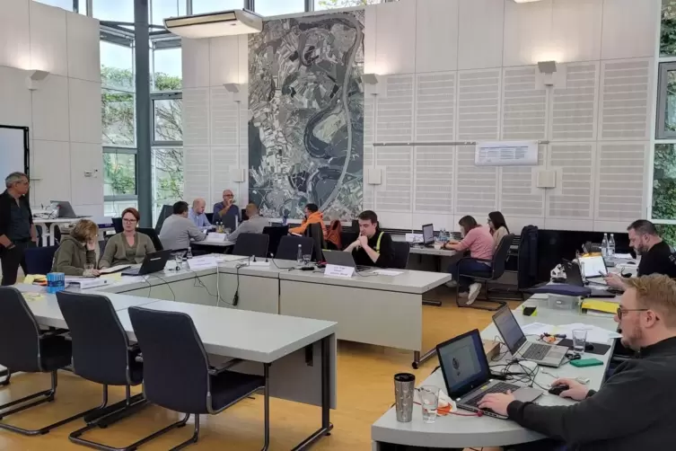 Im Ratssaal im Rathaus in Waldsee: Hier kommt der Verwaltungsstab zusammen und arbeitet die Aufgaben ab. 