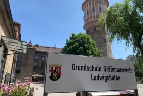 Die Gräfenauschule ist ein Sanierungsfall.