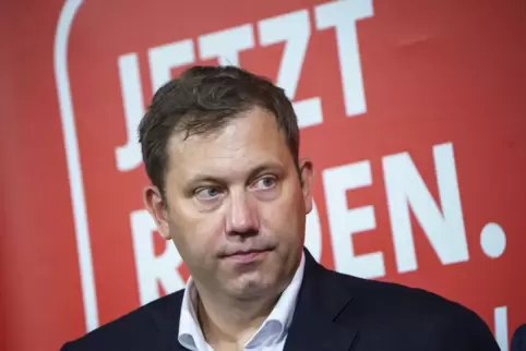 „Mit der letzten Woche bin ich nicht zufrieden“, sagt Lars Klingbeil über die Kritik am Führungssteil der Parteispitze.