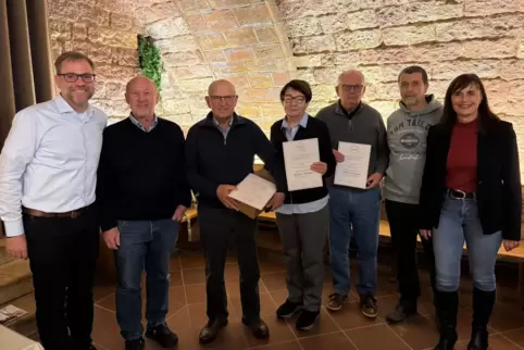 Ehrungen bei der CDU in Maikammer (von links nach rechts): Vorsitzender Nicolai Schenk, Klaus Humm, Hubert Wilhelm, Brigitte Gad
