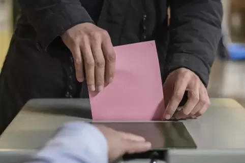 Gibt es keine Kursänderungen in den Kreistagsfraktionen, wird wohl im Februar über die Nachfolge von Otto Rubly an der Wahlurne 