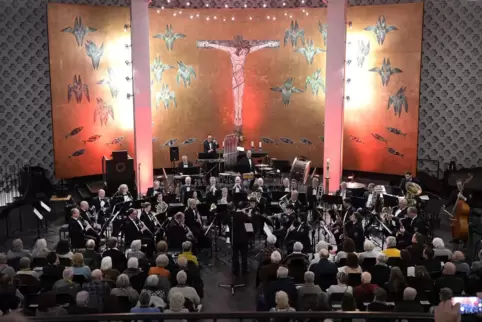 Das Landespolizeiorchester überzeugte am Mittwochabend in der fast voll besetzten Kirche.