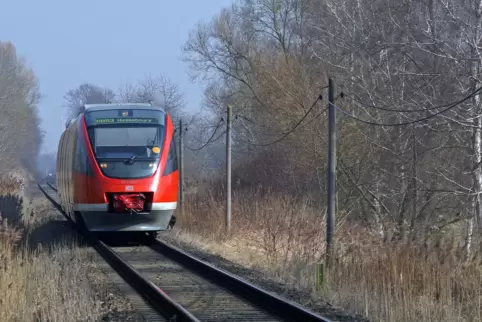Normalerweise sollen die Züge zwischen Neustadt und Weißenburg stündlich fahren.