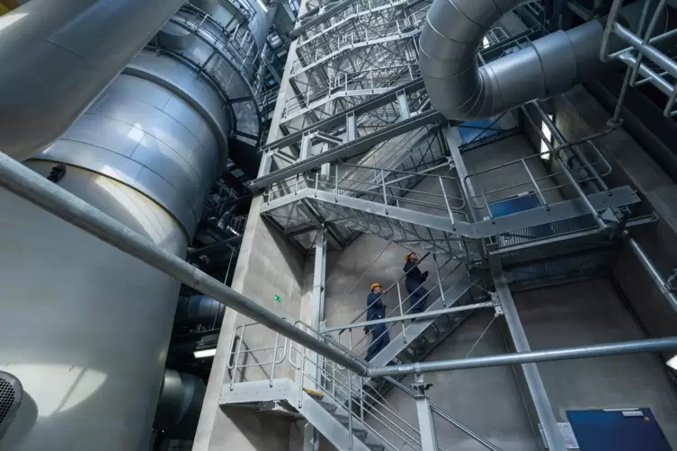 Der Abbau von 1800 Stellen in Ludwigshafen läuft. Er ergibt sich aus dem ersten Sparprogramm der BASF von Anfang 2023. Etwa 80 P
