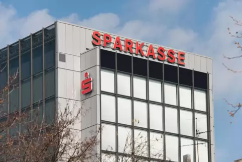 Nach der Neuausrichtung will die Sparkasse 22 Geschäftsstellen und 13 SB-Standorte betreiben. 
