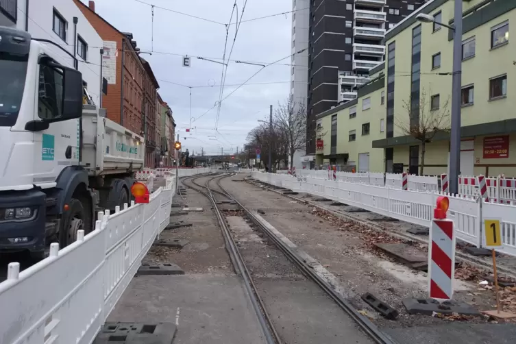 Ein Gro&szlig;projekt: die Arbeiten in der Frankenthaler Stra&szlig;e. 