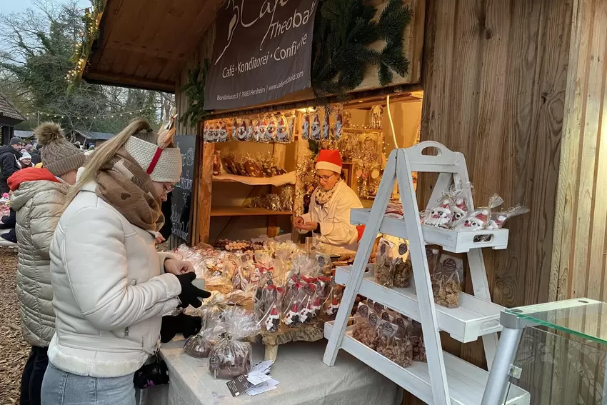 Süßes gibt’s am Stand des Herxheimer Cafés Theobald.