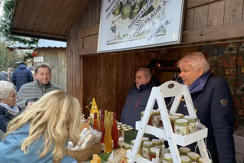 Honigschlecken bei Südpfälzer Imkern.