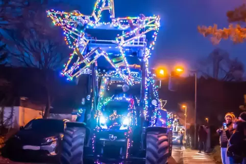 Die Weihnachtstraktoren machen am Wochenende in Rockenhausen und vier weiteren Gemeinden Halt. 