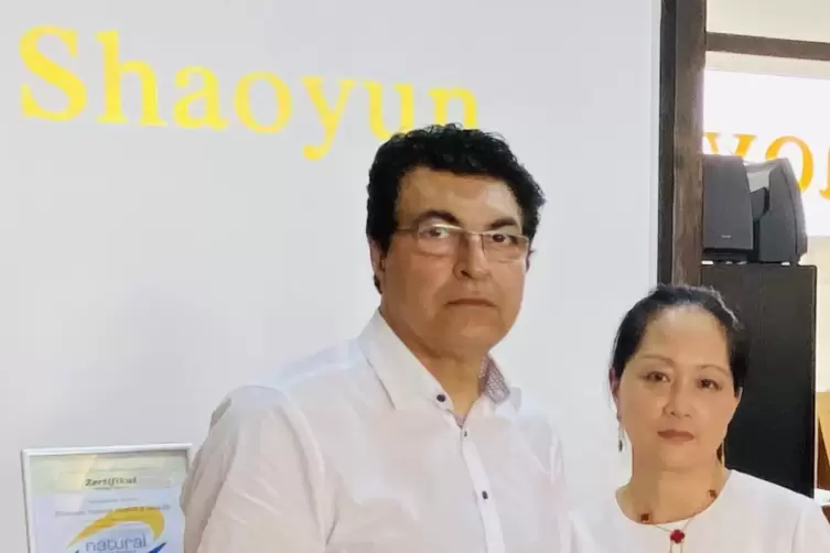 Am alten Standort in Speyer: Inhaberin Shaoyun Liang und Partner Daniel Laschkari. 