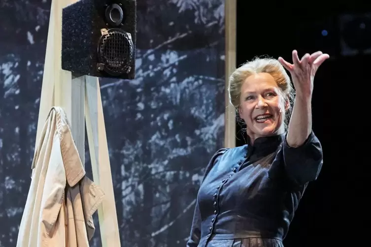 Hannelore B&auml;hr als &bdquo;Frau Gauleiter&ldquo;. 
