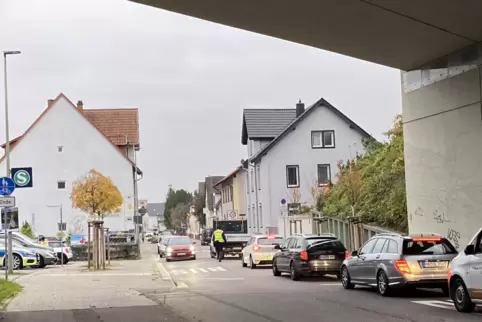 Die morgendliche Kontrolle des Durchgangsverkehrs. 