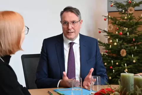 Sieht die rheinland-pfälzische Ampel als Hort der Stabilität: Alexander Schweitzer (51), seit Juli Ministerpräsident. 