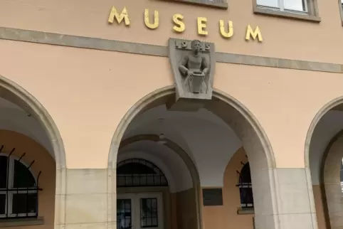 Erneut in der Diskussion: die Zukunft des Erkenbert-Museums am Rathausplatz. 