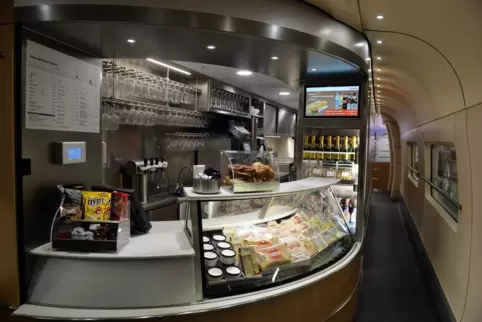 Künftig gibt es im ICE-Bistro nur noch Flaschenbier. 