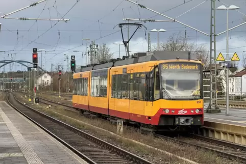 Auch die Linie S5, die bis zur Haltestelle Badepark fährt, ist vom Fahrplanwechsel betroffen.