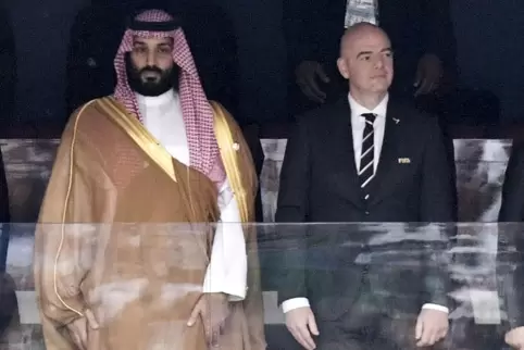 Fifa-Präsident Gianni Infantino (rechts) mit Mohammed bin Salman, dem Kronprinzen von Saudi-Arabien.