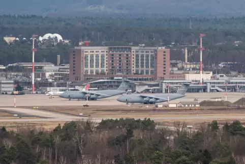 Blick auf das Air Base-Areal, über das die Drohnen geflogen sein sollen. 