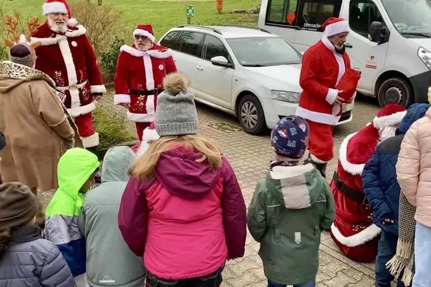 Stopp vor dem Kinderdorf in Silz, für das die Spendenaktion bestimmt ist.