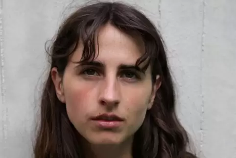 „Jedes Wort, jeder Satz sitzt“: Nora Schramm „Jedes Wort, jeder Satz sitzt“: Nora Schramm