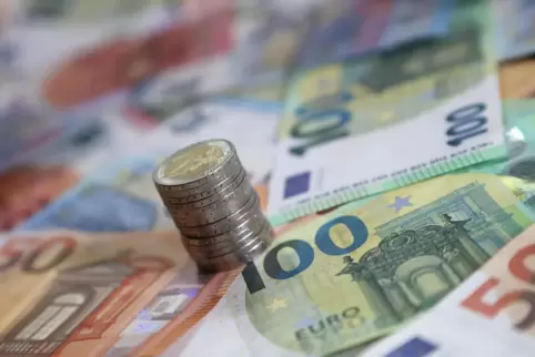 50,7 Milliarden Euro plant Finanzministerin Doris Ahnen (SPD) in den Jahren 2025 und 26 auszugeben. 