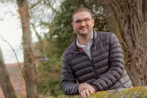 Will Amtsinhaber Frank Rüttger (CDU) ablösen: Daniel Krauß (SPD). 