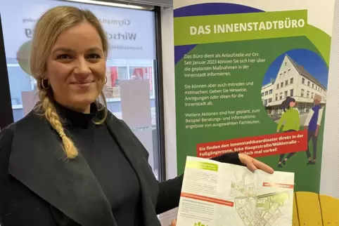 Elena Burgard ist die Ansprechpartnerin im Zweibrücker Innenstadtbüro in der Hauptstraße 52. Elena Burgard ist die Ansprechpartnerin im Zweibrücker Innenstadtbüro in der Hauptstraße 52.