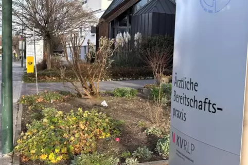 Wohin bei welchem medizinischen Problem? Die Ärztliche Bereitschaftspraxis und das Krankenhaus liegen nebeneinander. 