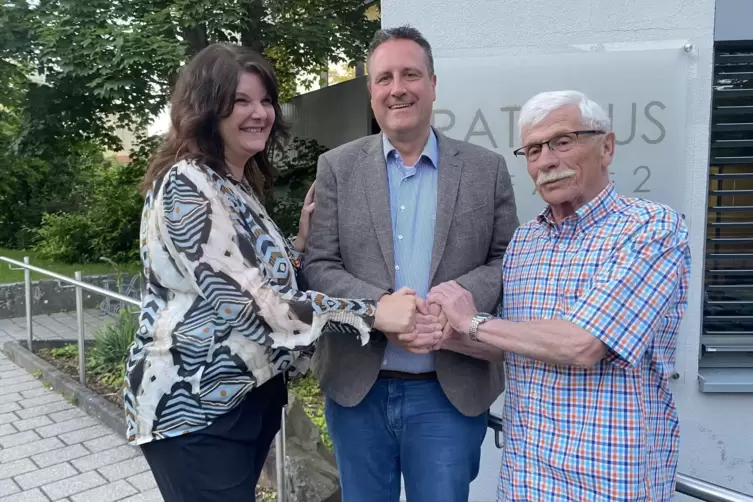 Auf ein Neues: Marc Muchow wurde in seinem Amt als Stadtb&uuml;rgermeister von Kirchheimbolanden best&auml;tigt. 