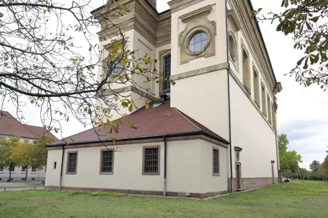 Die Wallfahrtskirche in Oggersheim ist über der Loreto-Kapelle errichtet worden. Die Wallfahrtskirche in Oggersheim ist über der Loreto-Kapelle errichtet worden.