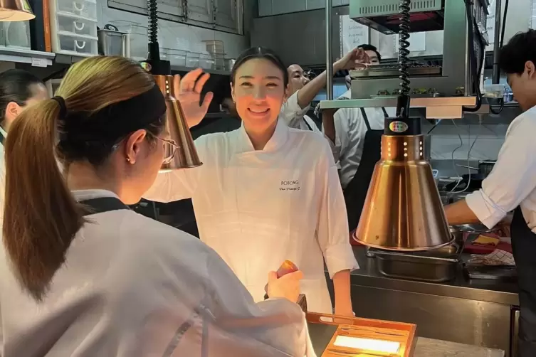 Chef Pam in ihrer ausgezeichneten K&uuml;che.