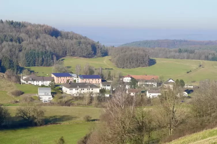 Wegen Personalmangels werden aktuell 50 Pl&auml;tze im Alten-, Pflege- und &Uuml;bergangsheim Schernau bei Martinsh&ouml;he nicht vergeben. 