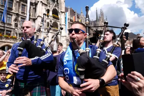 Schottische Fans „erobern“ München. 