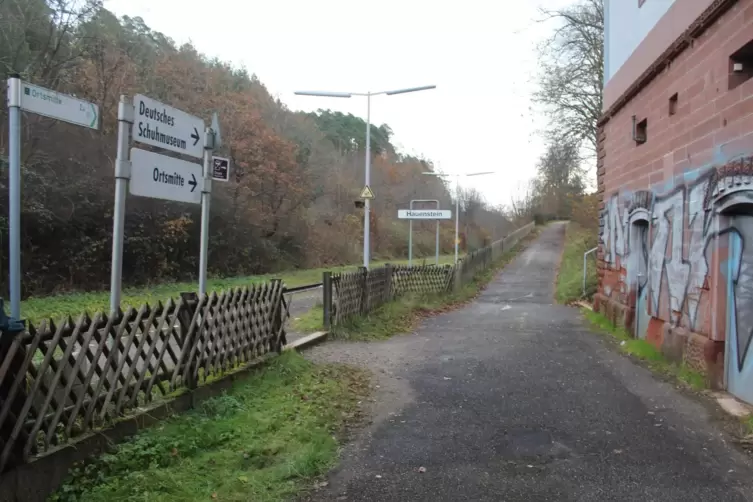 150 Jahre wird der alte Hauensteiner Bahnhof in diesem Jahr alt: Doch ungepflegte Tristesse empf&auml;ngt den Fahrgast, der oft zur n