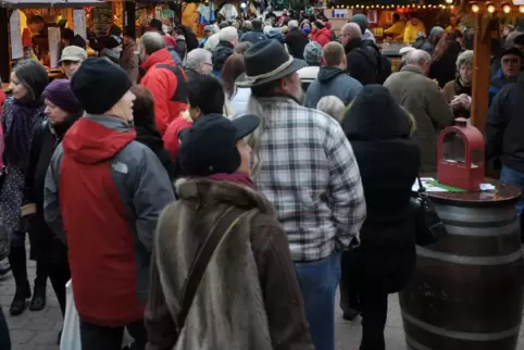 Viel los: Weihnachtsmarkt. 