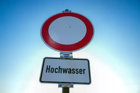 Vor Ausuferungen und lokalen Überflutungen wird gewarnt. 