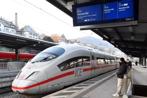 Mit der Inbetriebnahme der Schnellstrecke von Wendlingen nach Ulm wurde ein direkter ICE von Saarbrücken nach München eingeführt