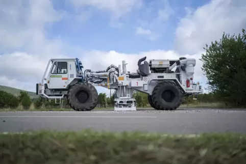 Solche Trucks werden ab Februar in Ludwigshafen unterwegs sein, um den Untergrund zu vermessen. 