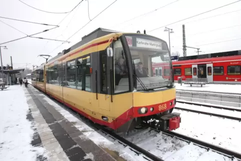 Wegen Gleisarbeiten müssen Busse zeitweise Stadtbahnen der Linie 5 ersetzen.