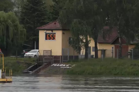Der Pegel Maxau ist maßgeblich für die Hochwasser-Einschätzung am mittleren Oberrhein.