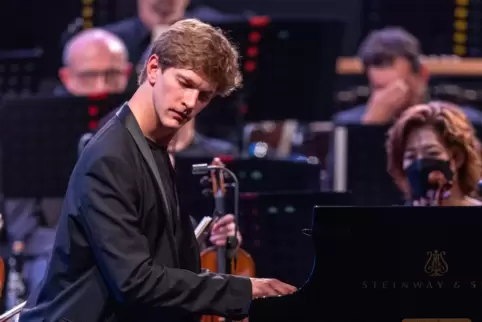 Jan Lisiecki gehört zu den wichtigsten Pianisten unserer Zeit. 
