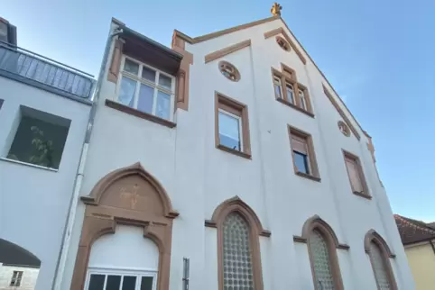Gottesdienst- und Wohngebäude: Zionskirche in der Hagedornsgasse. Gottesdienst- und Wohngebäude: Zionskirche in der Hagedornsgasse.
