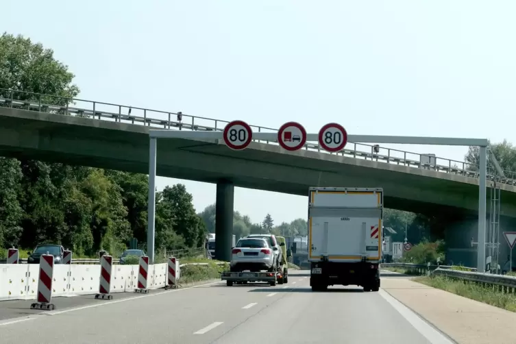 Tempolimit im W&ouml;rther Trog.