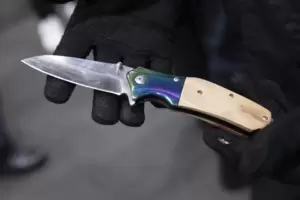 Sollen auf Weihnachtsmärkten weiterhin Messer verkauft werden dürfen?