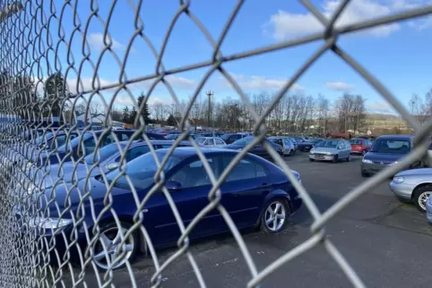 Das Closter-Gelände in Schönenberg ist noch immer nicht geräumt. Der Bau des Seniorenparks verzögert sich. 