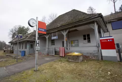 Der Bahnhof Schopp.