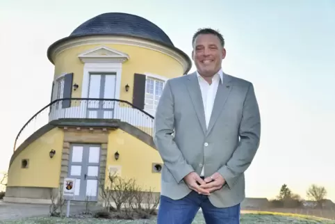 Ist zwar fest in Waldsee verwurzelt, fühlt sich aber auch anderswo im Rhein-Pfalz-Kreis wohl, zum Beispiel am Schlosspavillon in